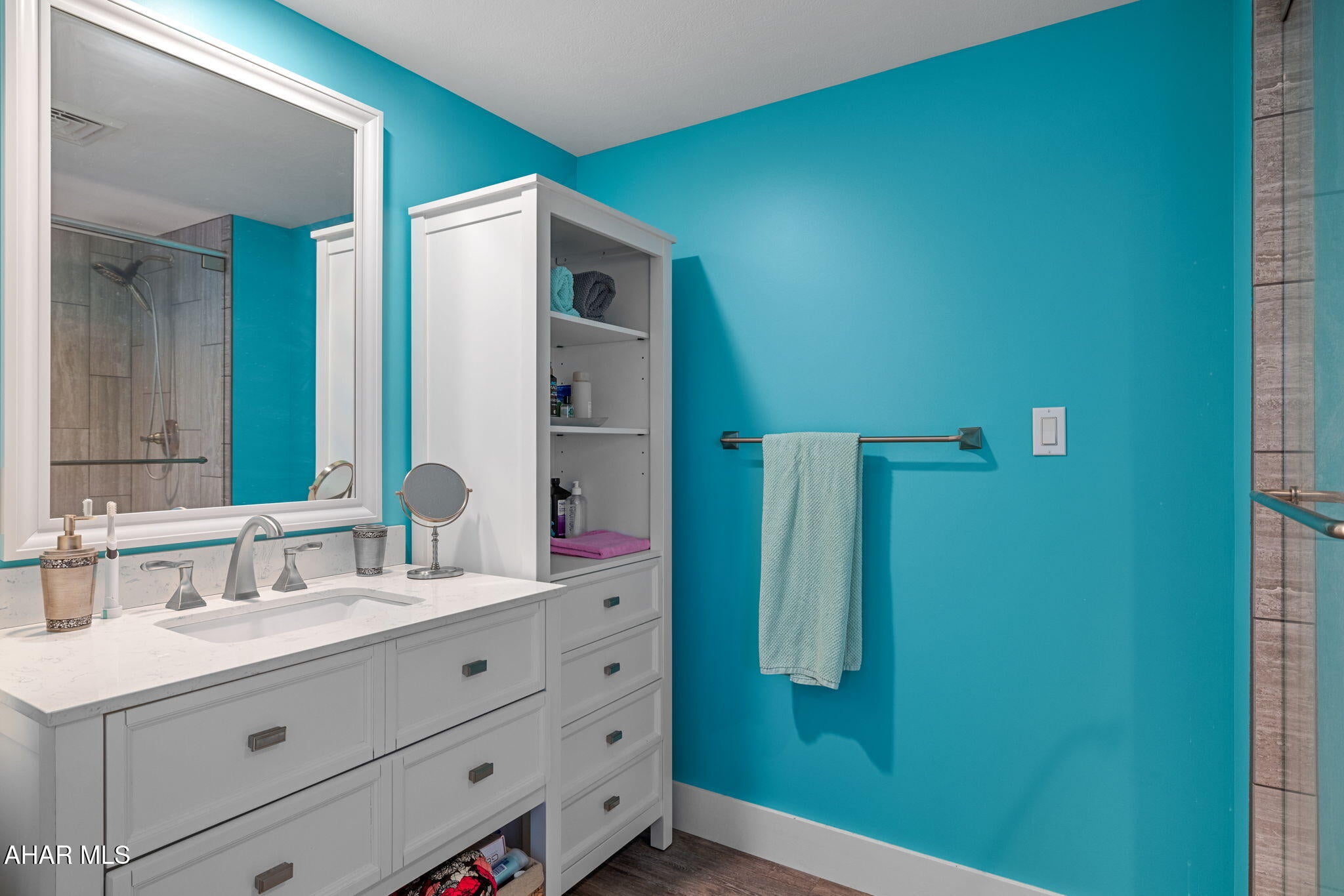 Hollidaysburg, Pennsylvania, 16648, United States, 6 Bedrooms Bedrooms, ,7 BathroomsBathrooms,Residential,Active,1971793