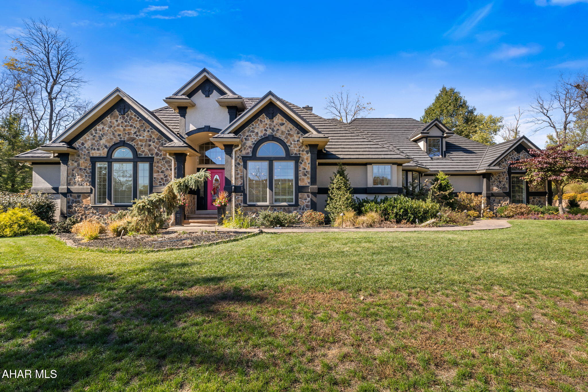 Hollidaysburg, Pennsylvania, 16648, United States, 6 Bedrooms Bedrooms, ,7 BathroomsBathrooms,Residential,Active,1971793 Hollidaysburg, Pennsylvania, 16648, United States, 6 Bedrooms Bedrooms, ,7 BathroomsBathrooms,Residential,Active,1971793