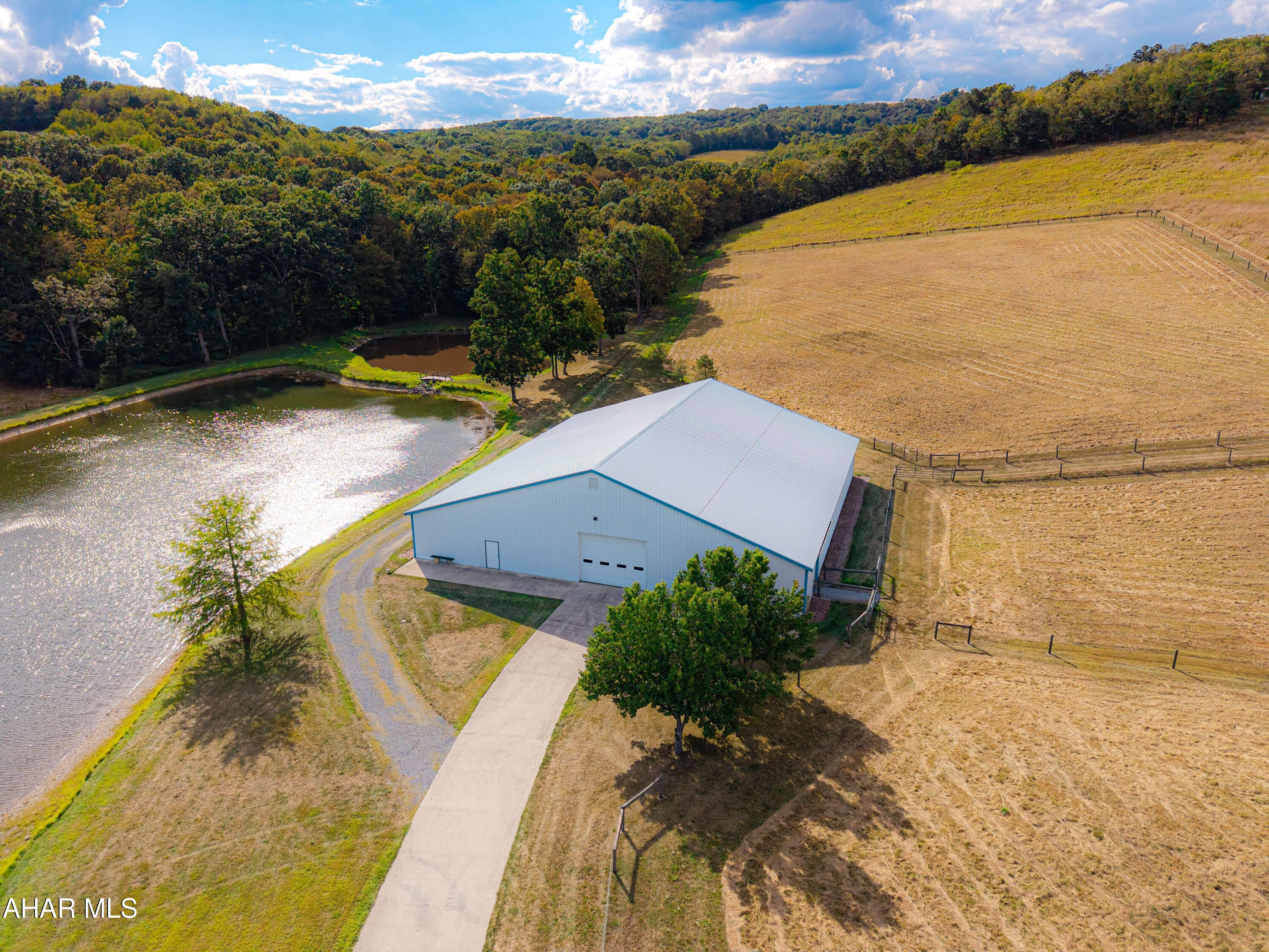 Alum Bank, Pennsylvania, 15521, United States, 3 Bedrooms Bedrooms, ,3 BathroomsBathrooms,Residential,Active,1926884