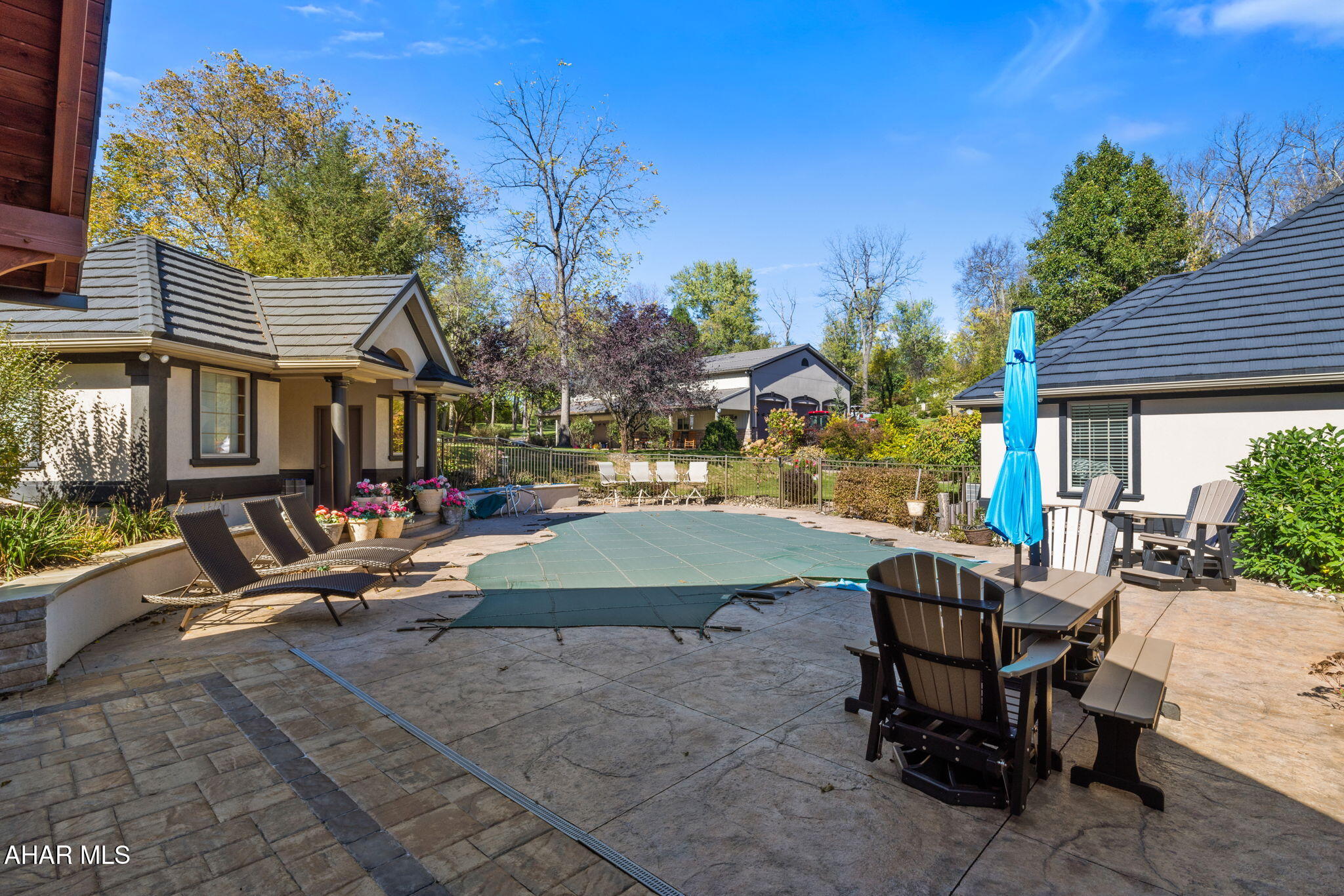 Hollidaysburg, Pennsylvania, 16648, United States, 6 Bedrooms Bedrooms, ,7 BathroomsBathrooms,Residential,Active,1971793