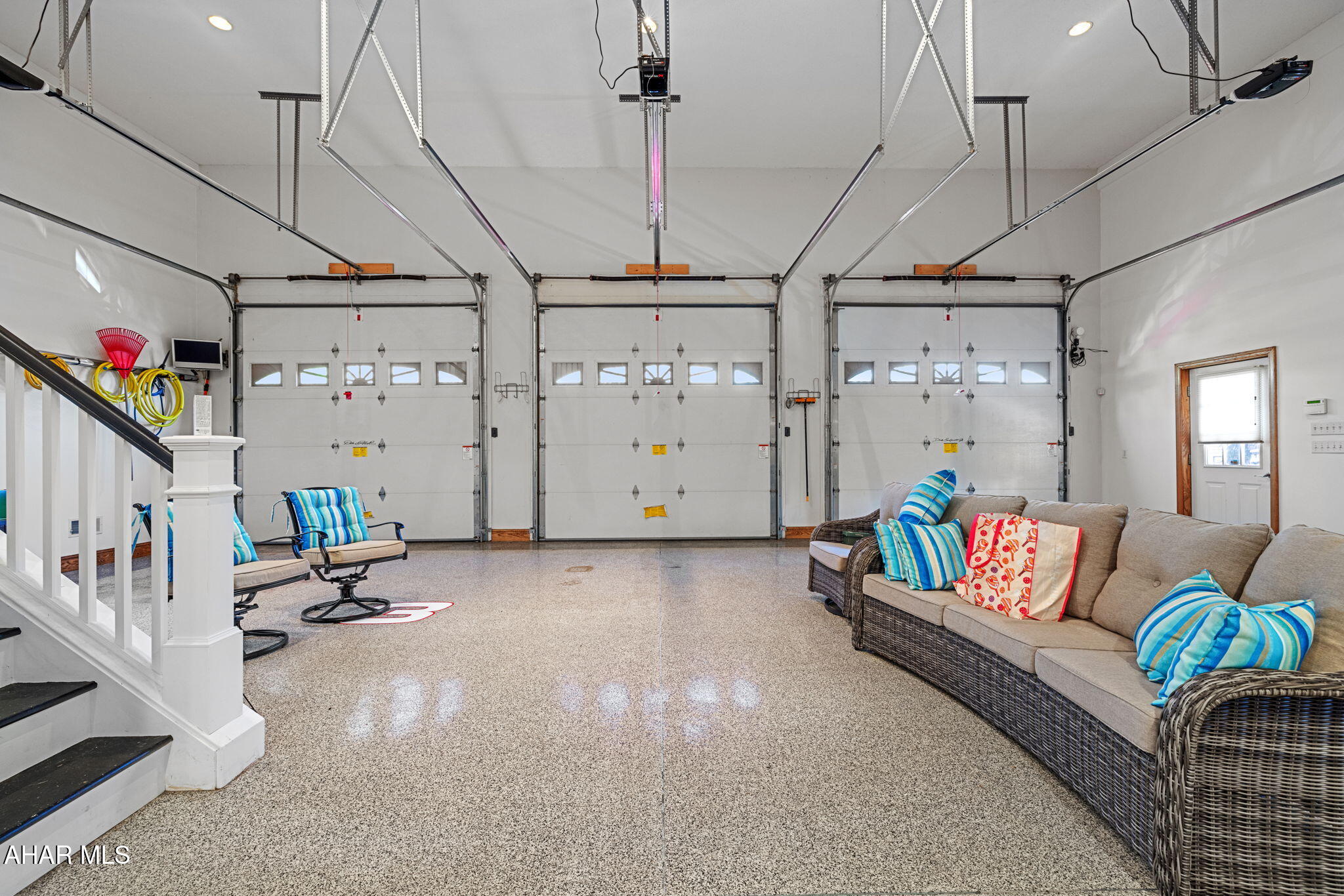 Hollidaysburg, Pennsylvania, 16648, United States, 6 Bedrooms Bedrooms, ,7 BathroomsBathrooms,Residential,Active,1971793