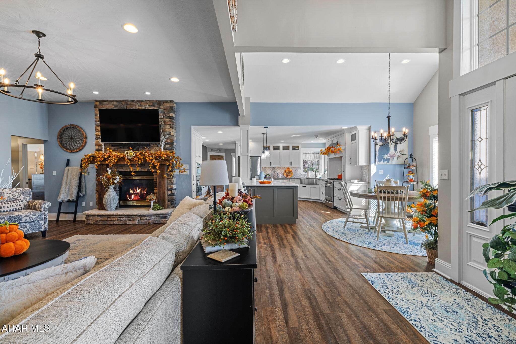 Hollidaysburg, Pennsylvania, 16648, United States, 6 Bedrooms Bedrooms, ,7 BathroomsBathrooms,Residential,Active,1971793