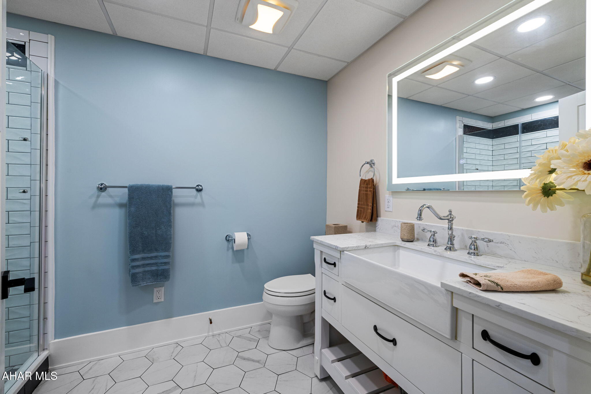 Hollidaysburg, Pennsylvania, 16648, United States, 6 Bedrooms Bedrooms, ,7 BathroomsBathrooms,Residential,Active,1971793