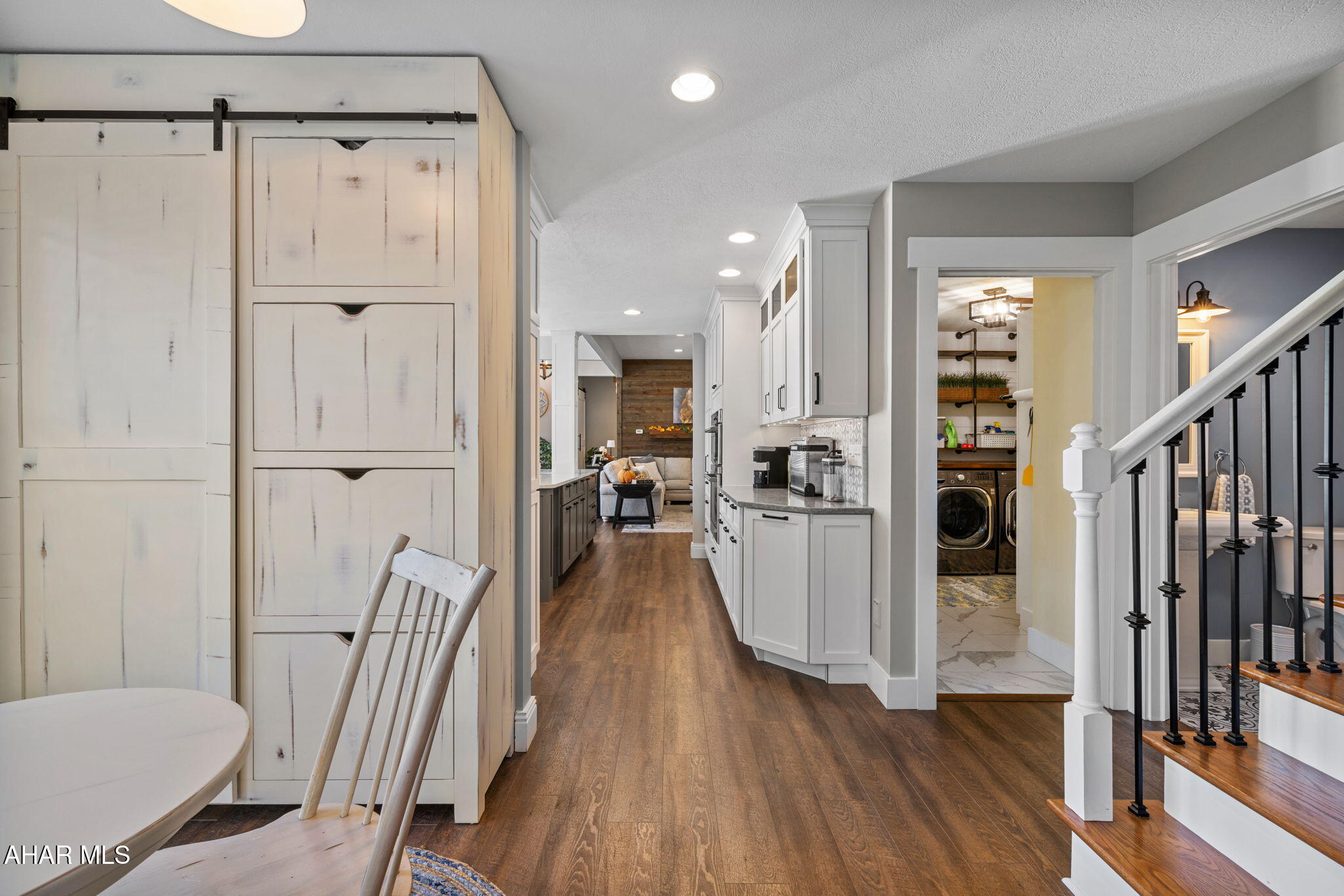 Hollidaysburg, Pennsylvania, 16648, United States, 6 Bedrooms Bedrooms, ,7 BathroomsBathrooms,Residential,Active,1971793