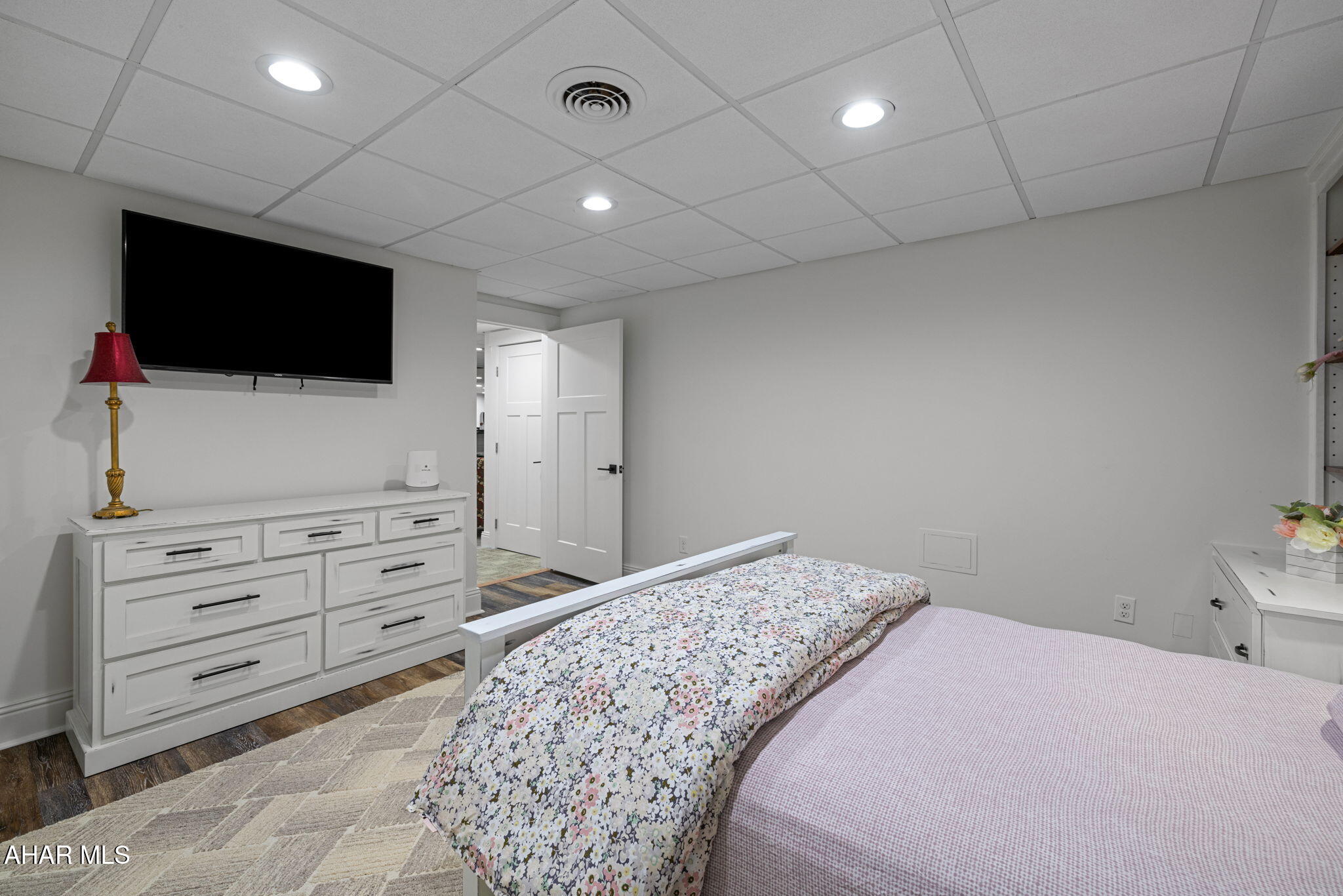 Hollidaysburg, Pennsylvania, 16648, United States, 6 Bedrooms Bedrooms, ,7 BathroomsBathrooms,Residential,Active,1971793