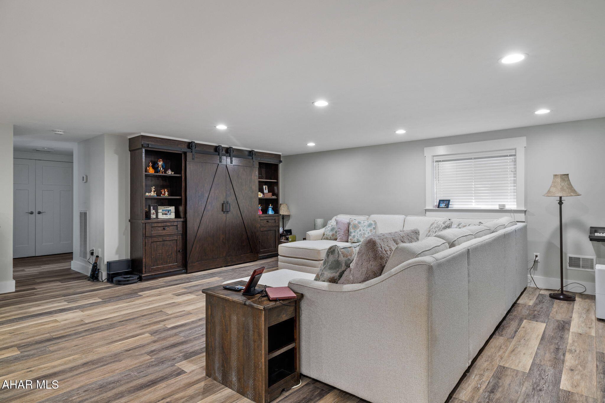 Hollidaysburg, Pennsylvania, 16648, United States, 6 Bedrooms Bedrooms, ,7 BathroomsBathrooms,Residential,Active,1971793