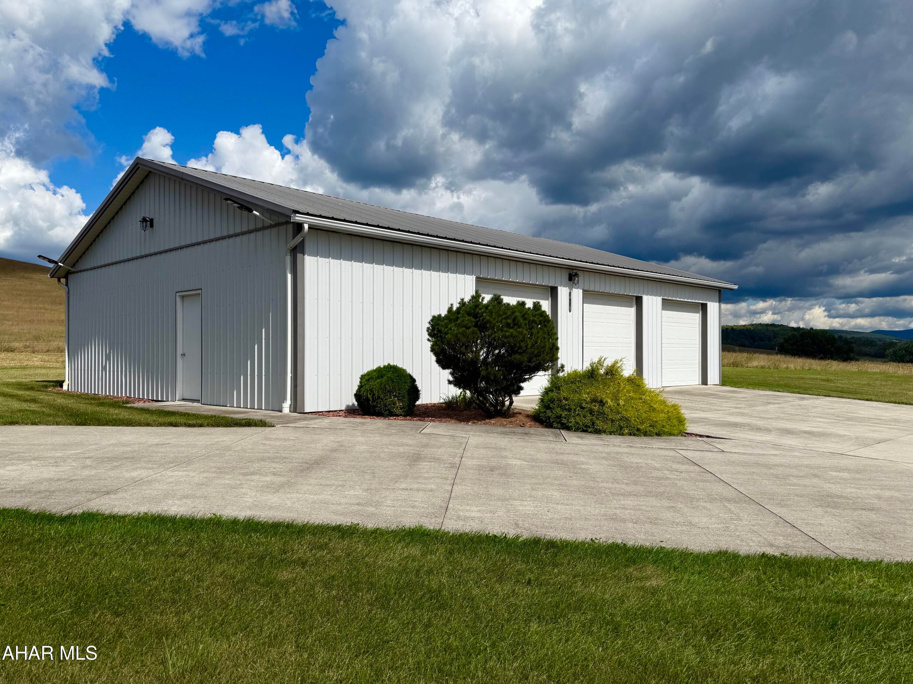 Alum Bank, Pennsylvania, 15521, United States, 3 Bedrooms Bedrooms, ,3 BathroomsBathrooms,Residential,Active,1926884