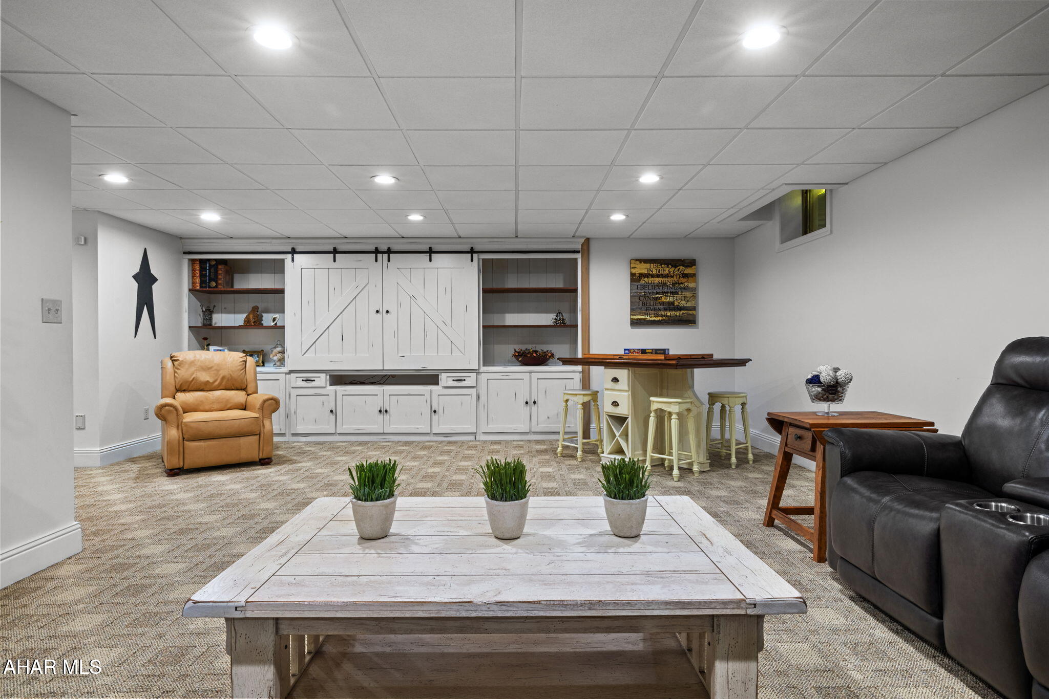 Hollidaysburg, Pennsylvania, 16648, United States, 6 Bedrooms Bedrooms, ,7 BathroomsBathrooms,Residential,Active,1971793