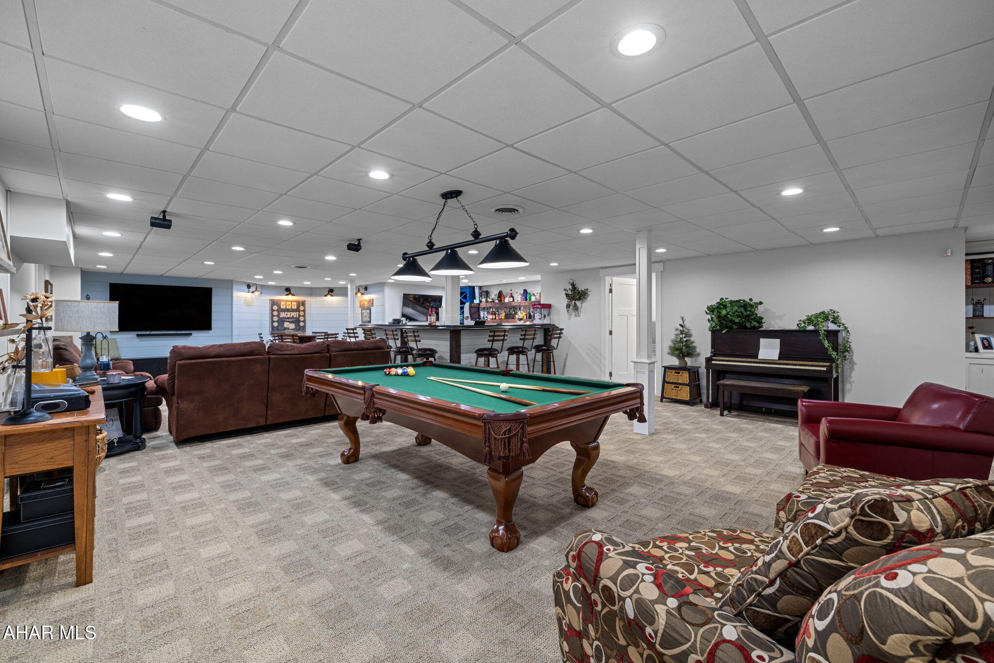 Hollidaysburg, Pennsylvania, 16648, United States, 6 Bedrooms Bedrooms, ,7 BathroomsBathrooms,Residential,Active,1971793