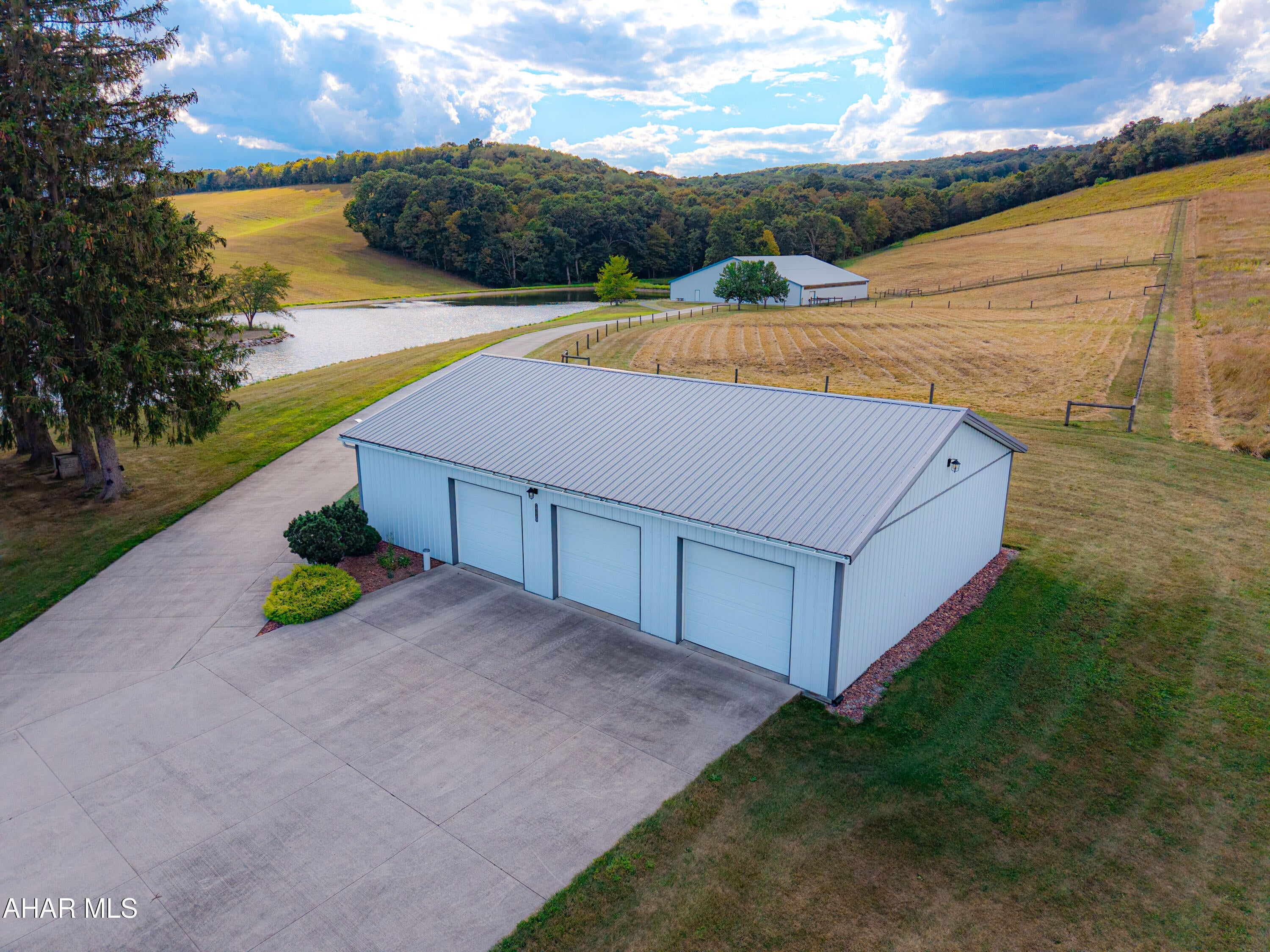 Alum Bank, Pennsylvania, 15521, United States, 3 Bedrooms Bedrooms, ,3 BathroomsBathrooms,Residential,Active,1926884