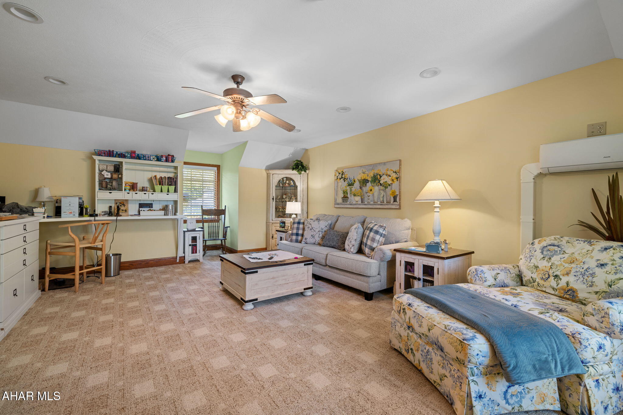 Hollidaysburg, Pennsylvania, 16648, United States, 6 Bedrooms Bedrooms, ,7 BathroomsBathrooms,Residential,Active,1971793