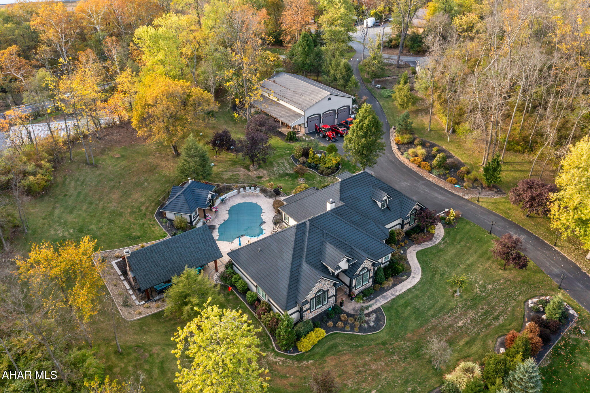 Hollidaysburg, Pennsylvania, 16648, United States, 6 Bedrooms Bedrooms, ,7 BathroomsBathrooms,Residential,Active,1971793