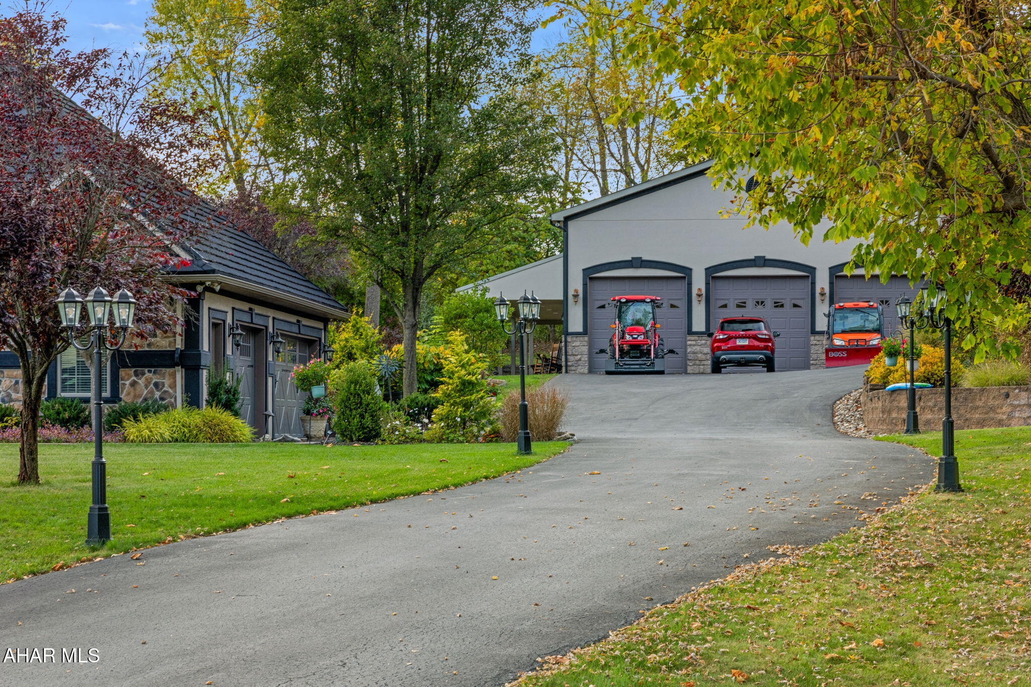 Hollidaysburg, Pennsylvania, 16648, United States, 6 Bedrooms Bedrooms, ,7 BathroomsBathrooms,Residential,Active,1971793