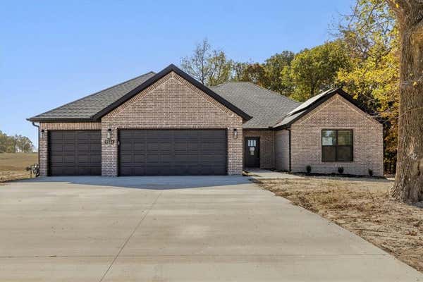 9224 S PLEASANT VALLEY RD, GENTRY, AR 72734 - Image 1