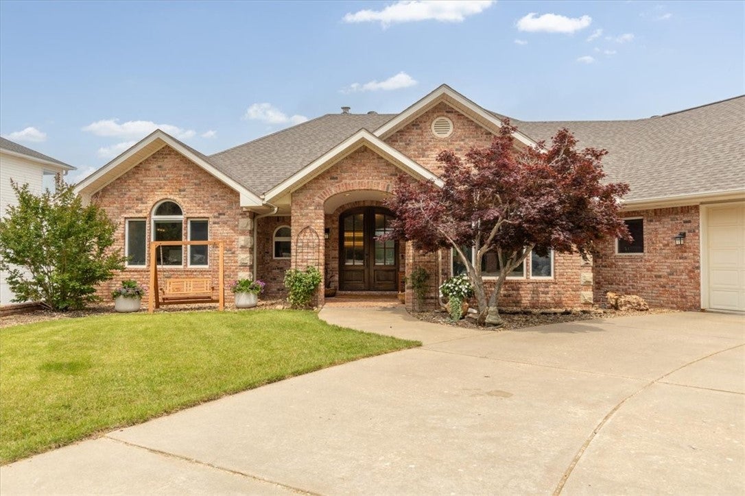 Bella Vista, Arkansas, 72715, United States, ,4 BathroomsBathrooms,Residential,Active,1849205