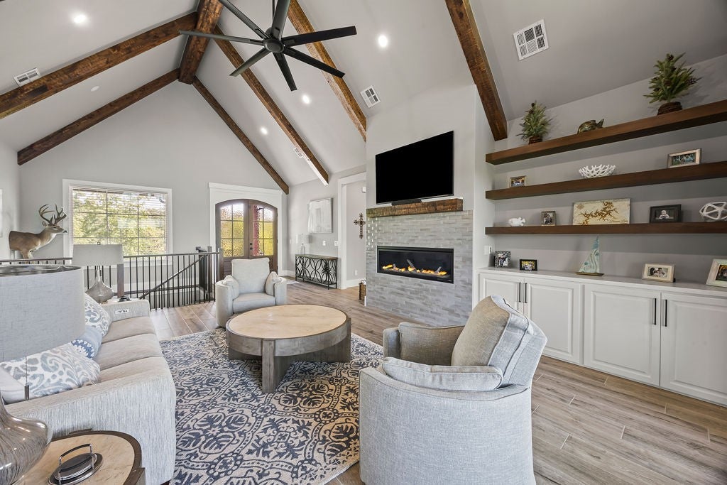 Garfield, Arkansas, 72732, United States, 6 Bedrooms Bedrooms, ,6 BathroomsBathrooms,Residential,Active,2010167