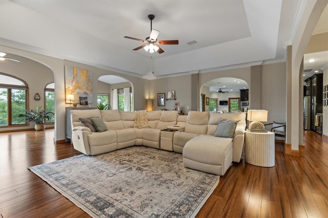 Bella Vista, Arkansas, 72715, United States, ,4 BathroomsBathrooms,Residential,Active,1849205