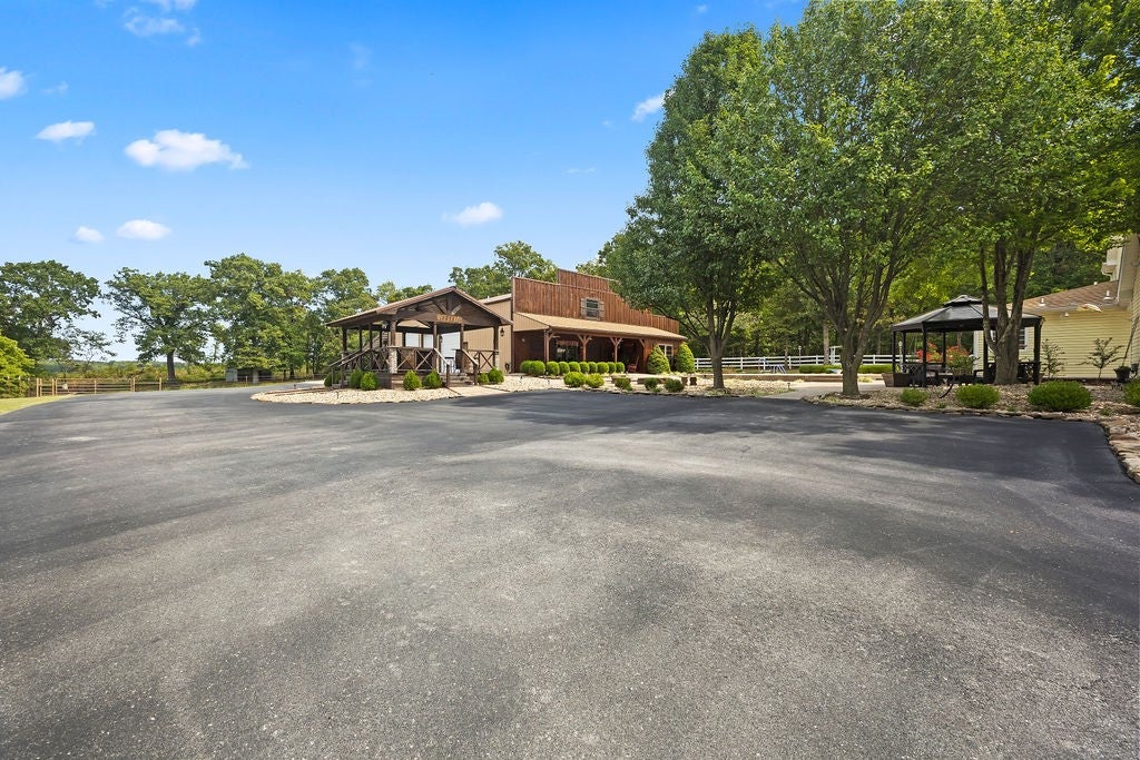 Gravette, Arkansas, 72736, United States, ,3 BathroomsBathrooms,Residential,Active,1849524