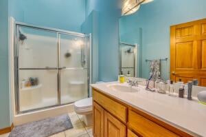 Harrison, Arkansas, 72601, United States, ,5 BathroomsBathrooms,Residential,Active,1769570
