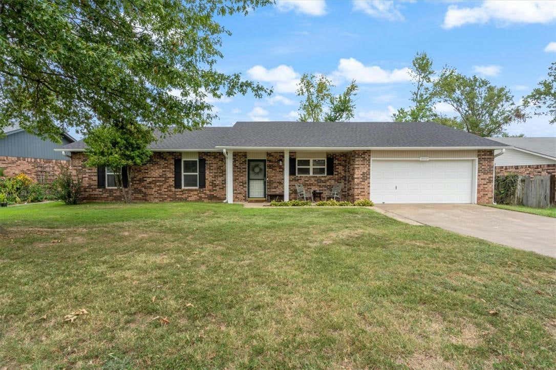 2713 W FIR ST, ROGERS, AR 72758, photo 1 of 22