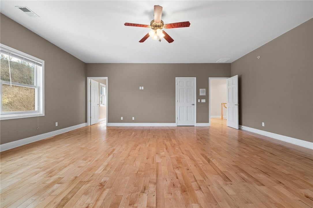 Marshall, Arkansas, 72650, United States, 6 Bedrooms Bedrooms, ,6 BathroomsBathrooms,Residential,Active,2007213