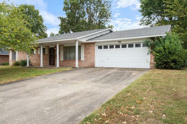 111 ROGERS CIRCLE DR, SPRINGDALE, AR 72764 - Image 1