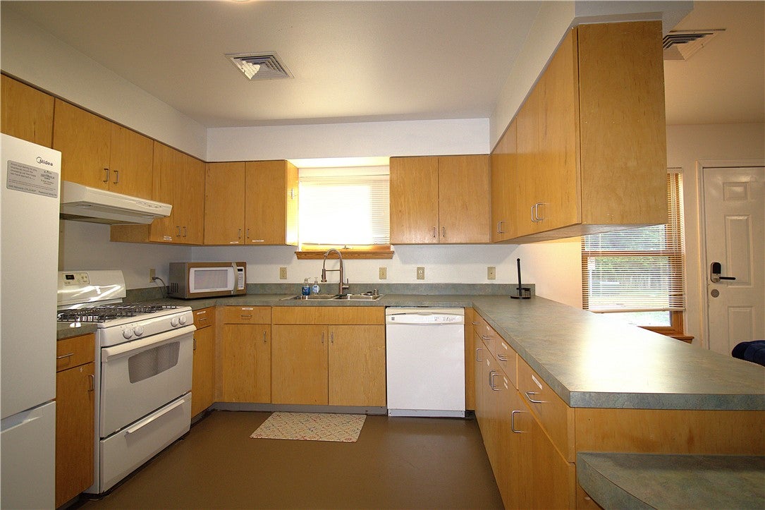 Mulberry, Arkansas, 72947, United States, ,33 BathroomsBathrooms,Residential,Active,1853290
