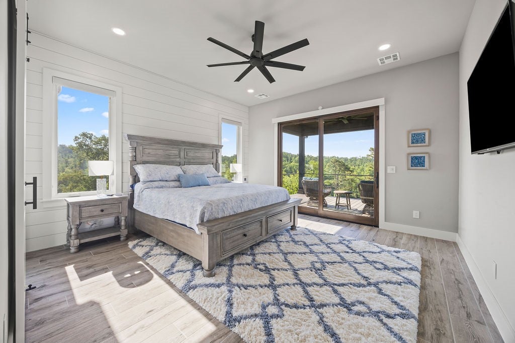 Garfield, Arkansas, 72732, United States, 6 Bedrooms Bedrooms, ,6 BathroomsBathrooms,Residential,Active,2010167