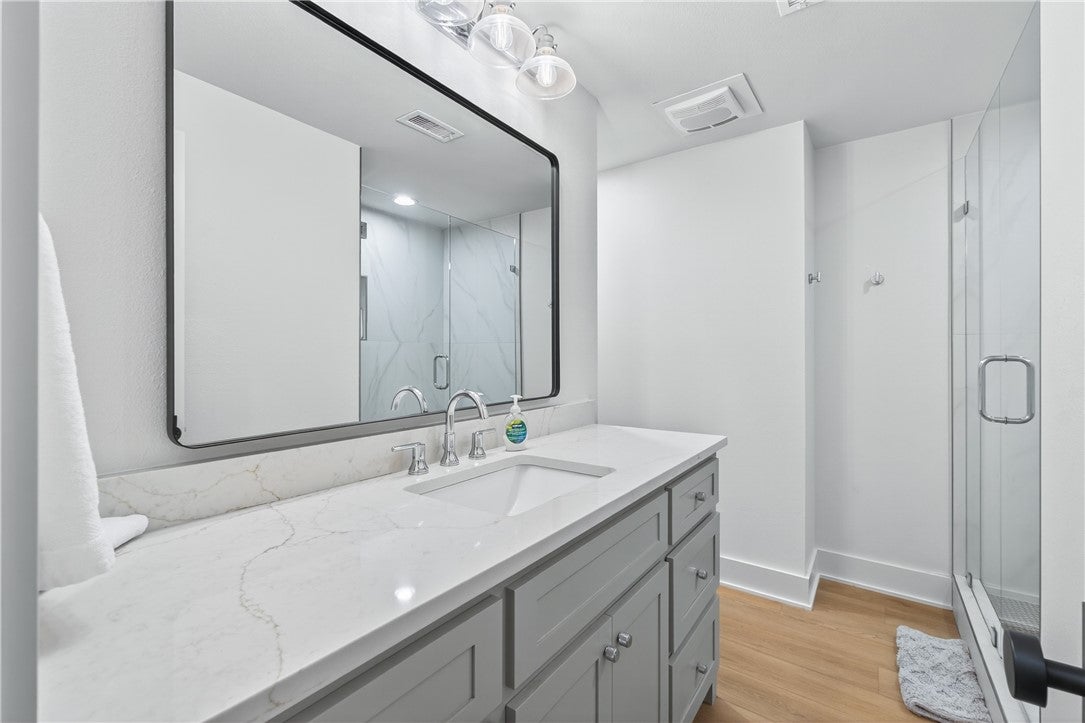 Fayetteville, Arkansas, 72701, United States, 4 Bedrooms Bedrooms, ,4 BathroomsBathrooms,Residential,Active,1993667