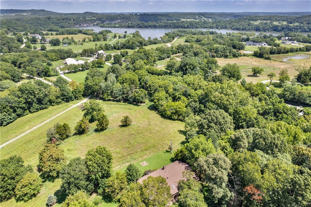 Springdale, Arkansas, 72764, United States, 5 Bedrooms Bedrooms, ,3 BathroomsBathrooms,Residential,Active,1902923