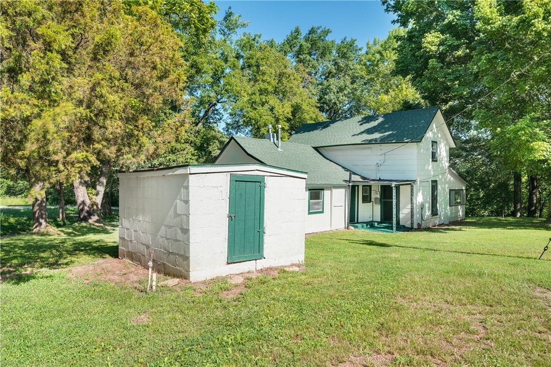 Springdale, Arkansas, 72764, United States, 5 Bedrooms Bedrooms, ,3 BathroomsBathrooms,Residential,Active,1902923