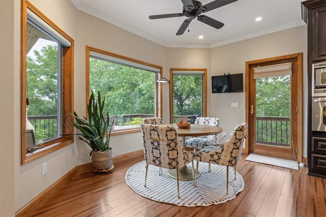 Bella Vista, Arkansas, 72715, United States, ,4 BathroomsBathrooms,Residential,Active,1849205
