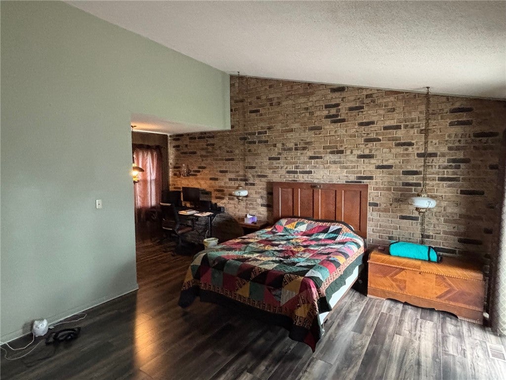 Harrison, Arkansas, 72601, United States, 4 Bedrooms Bedrooms, ,3 BathroomsBathrooms,Residential,Active,1894569