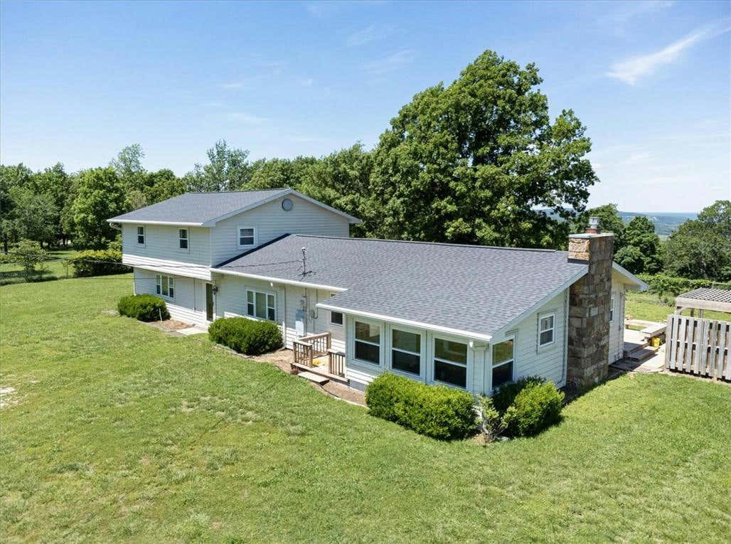 18880 S SKYLIGHT MOUNTAIN RD, CANEHILL, AR 72717, photo 1 of 57