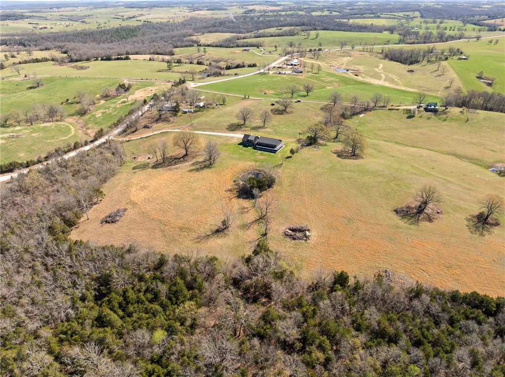 Everton, Arkansas, 72633, United States, 4 Bedrooms Bedrooms, ,5 BathroomsBathrooms,Residential,Active,1748808