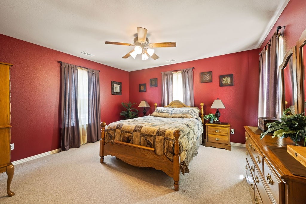 Gravette, Arkansas, 72736, United States, ,3 BathroomsBathrooms,Residential,Active,1849524
