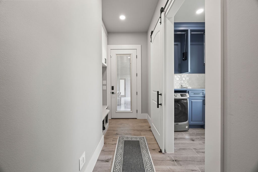 Garfield, Arkansas, 72732, United States, 6 Bedrooms Bedrooms, ,6 BathroomsBathrooms,Residential,Active,2010167