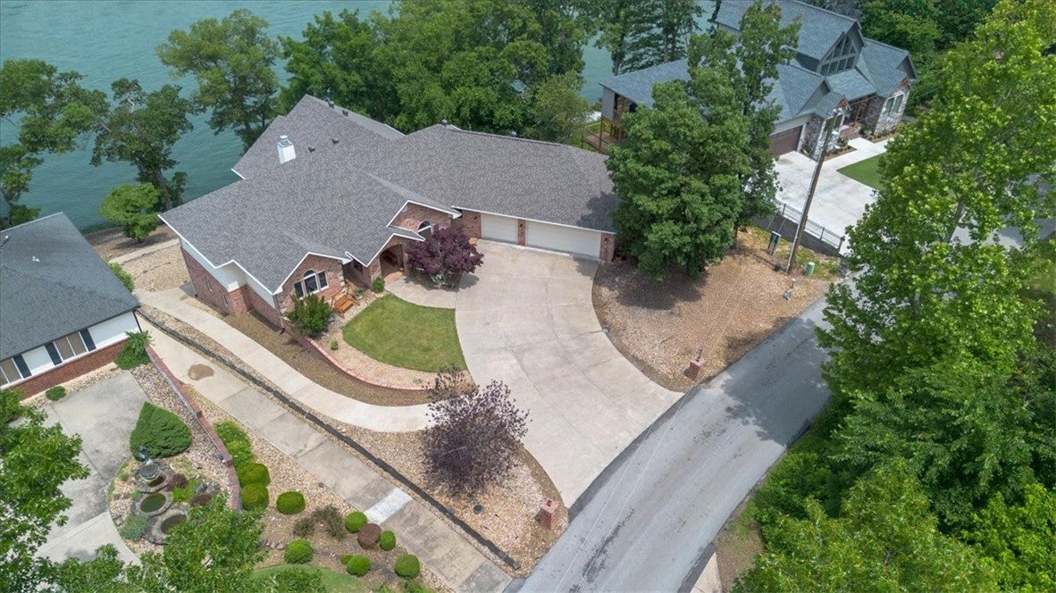 Bella Vista, Arkansas, 72715, United States, ,4 BathroomsBathrooms,Residential,Active,1849205