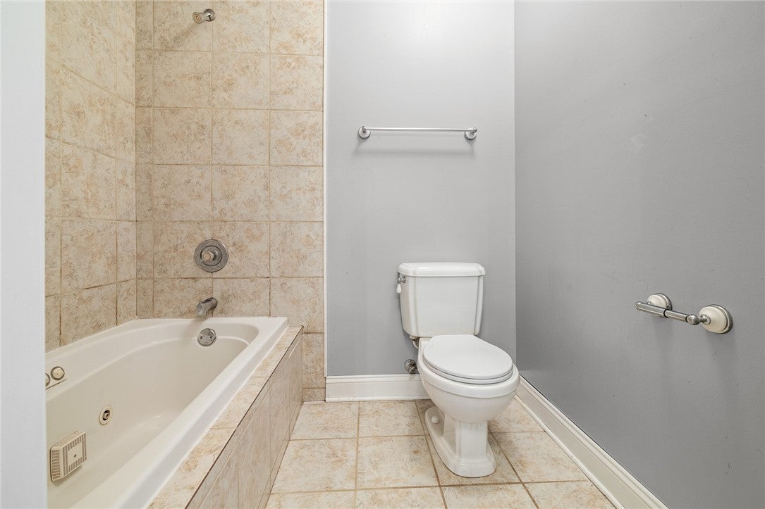 Marshall, Arkansas, 72650, United States, 6 Bedrooms Bedrooms, ,6 BathroomsBathrooms,Residential,Active,2006844