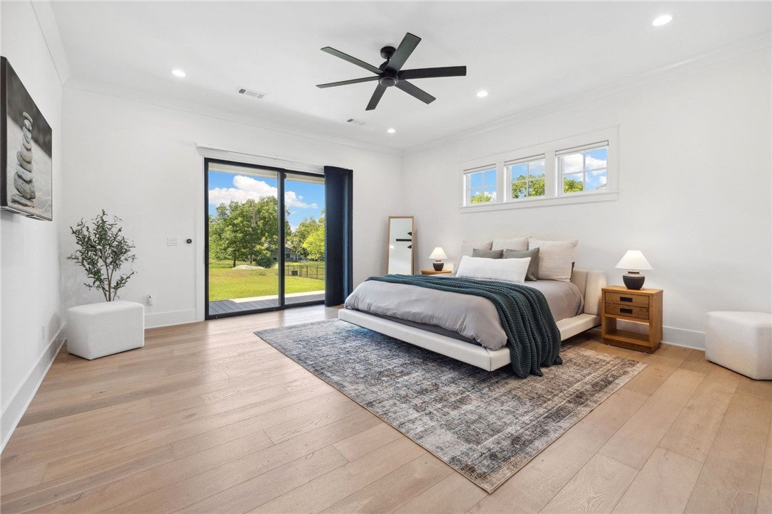 Fayetteville, Arkansas, 72703, United States, 6 Bedrooms Bedrooms, ,6 BathroomsBathrooms,Residential,Active,2006943