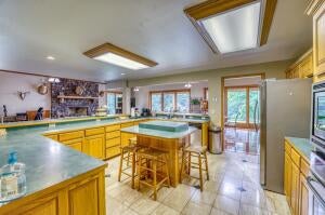 Harrison, Arkansas, 72601, United States, ,5 BathroomsBathrooms,Residential,Active,1769342