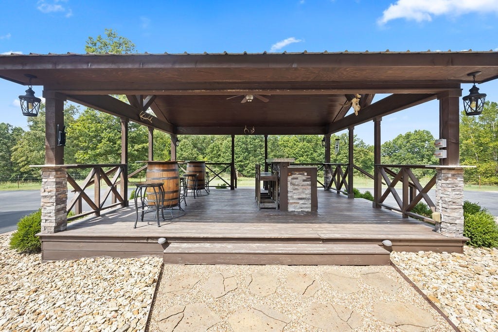 Gravette, Arkansas, 72736, United States, ,3 BathroomsBathrooms,Residential,Active,1849524