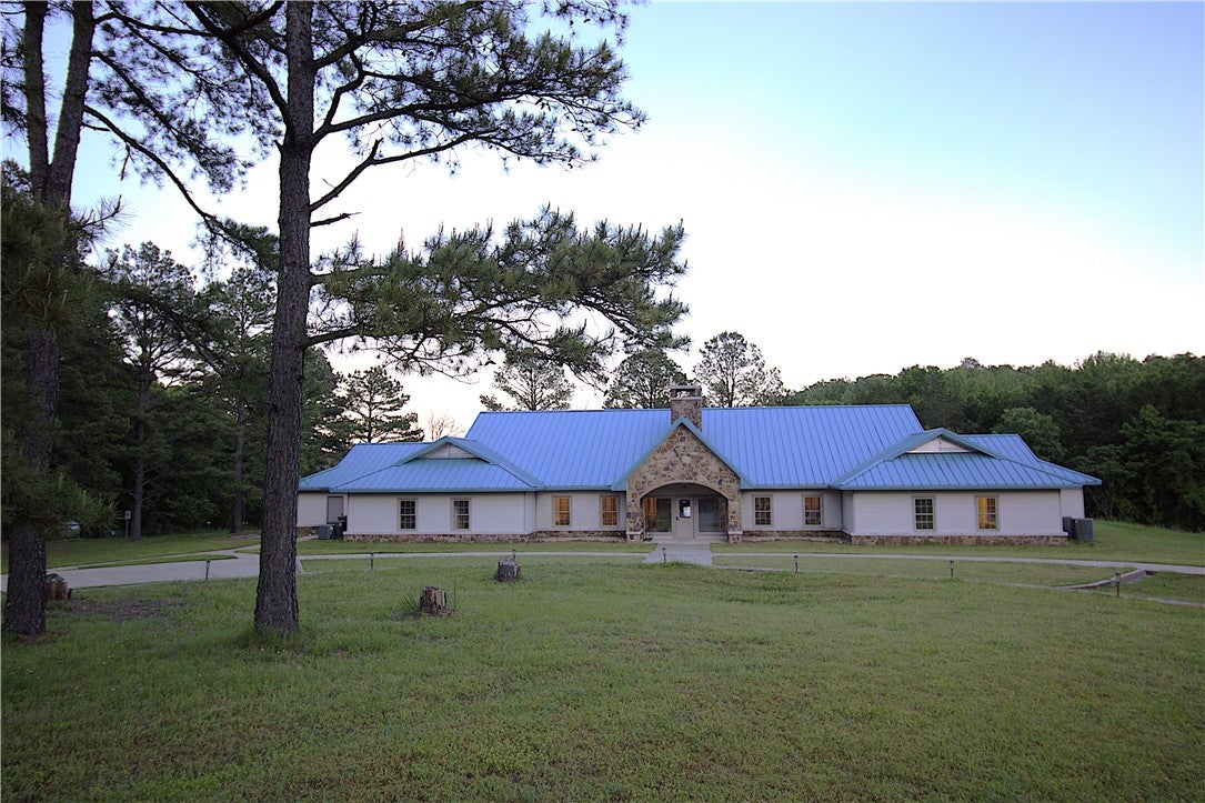 Mulberry, Arkansas, 72947, United States, ,33 BathroomsBathrooms,Residential,Active,1853290