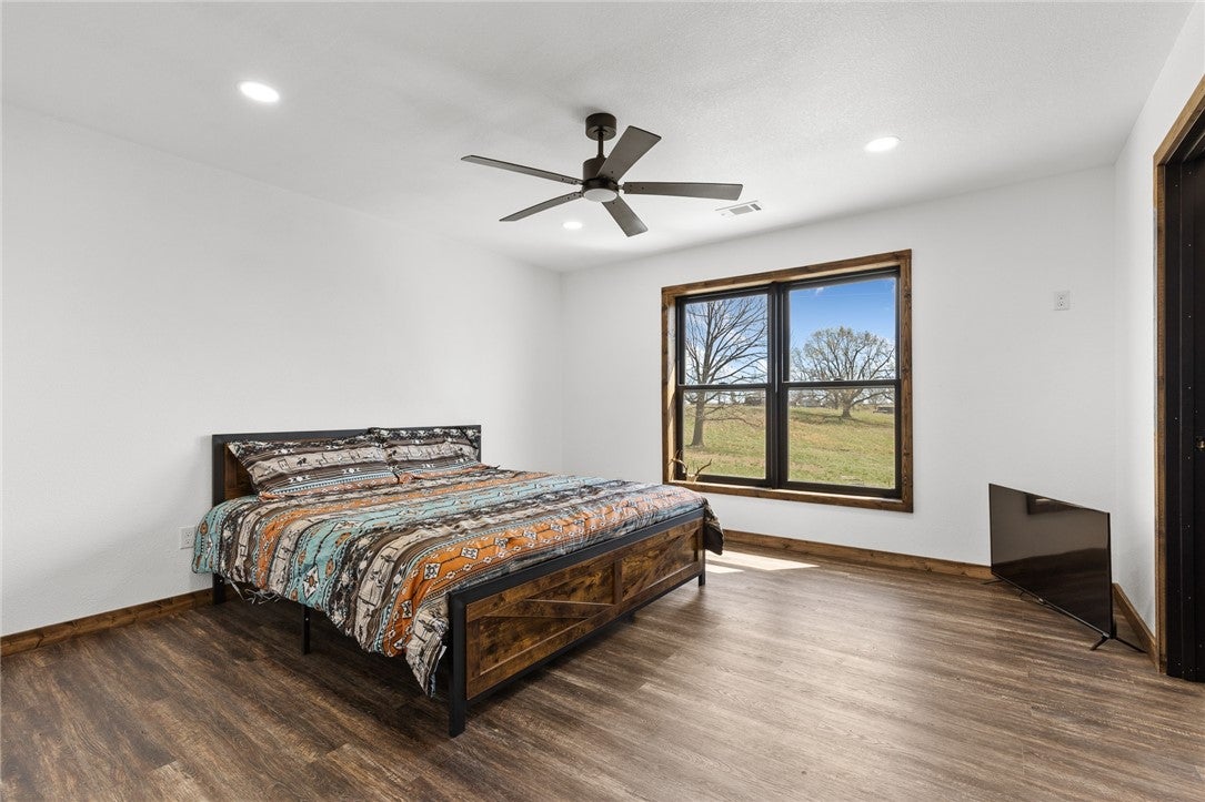 Everton, Arkansas, 72633, United States, 4 Bedrooms Bedrooms, ,5 BathroomsBathrooms,Residential,Active,1748808