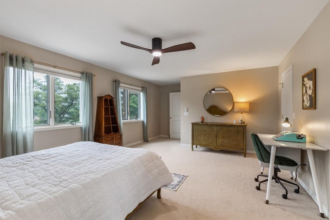 Bella Vista, Arkansas, 72715, United States, ,4 BathroomsBathrooms,Residential,Active,1849205