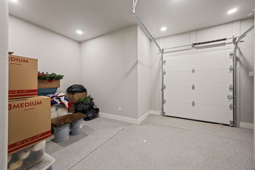 Garfield, Arkansas, 72732, United States, 6 Bedrooms Bedrooms, ,6 BathroomsBathrooms,Residential,Active,2010167