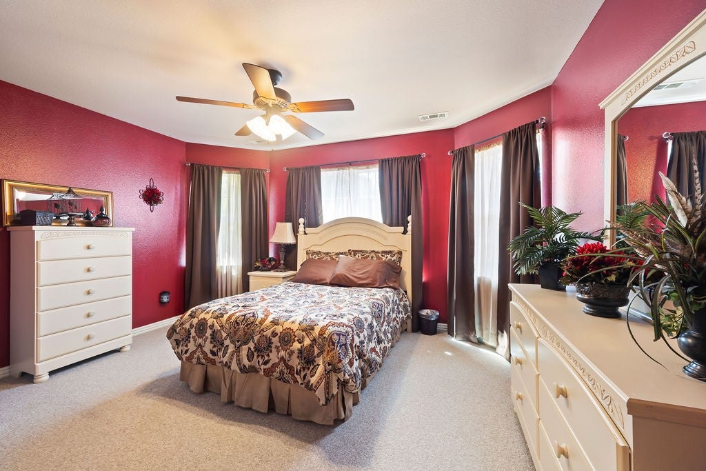 Gravette, Arkansas, 72736, United States, ,3 BathroomsBathrooms,Residential,Active,1849524