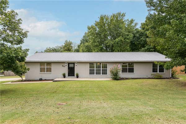 957 E TOWNSHIP ST, FAYETTEVILLE, AR 72703 - Image 1