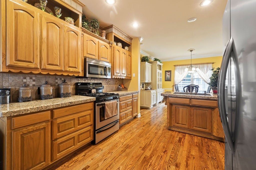 Gravette, Arkansas, 72736, United States, ,3 BathroomsBathrooms,Residential,Active,1849524