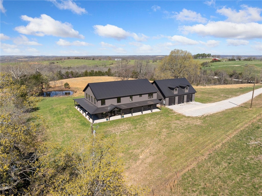 Everton, Arkansas, 72633, United States, 4 Bedrooms Bedrooms, ,5 BathroomsBathrooms,Residential,Active,1748808
